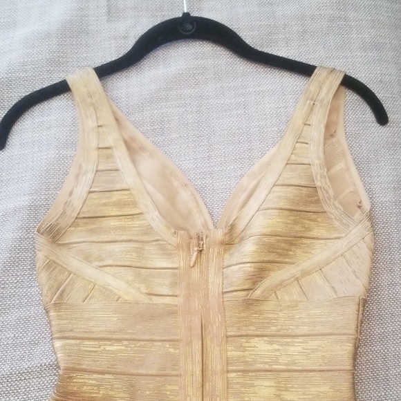 Dress - Picture 4 of 5